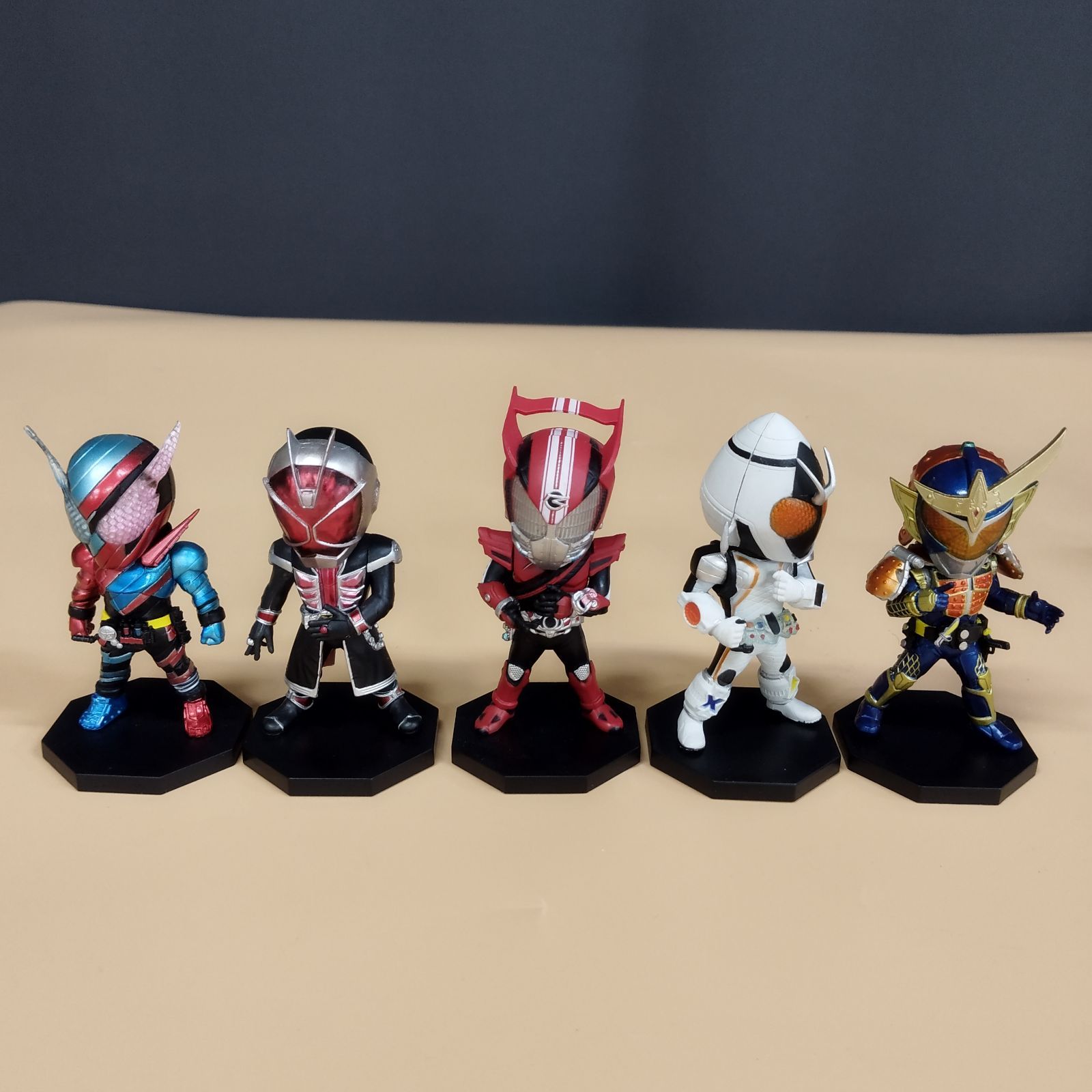 D28607】仮面ライダー フィギュア18体セット - メルカリ