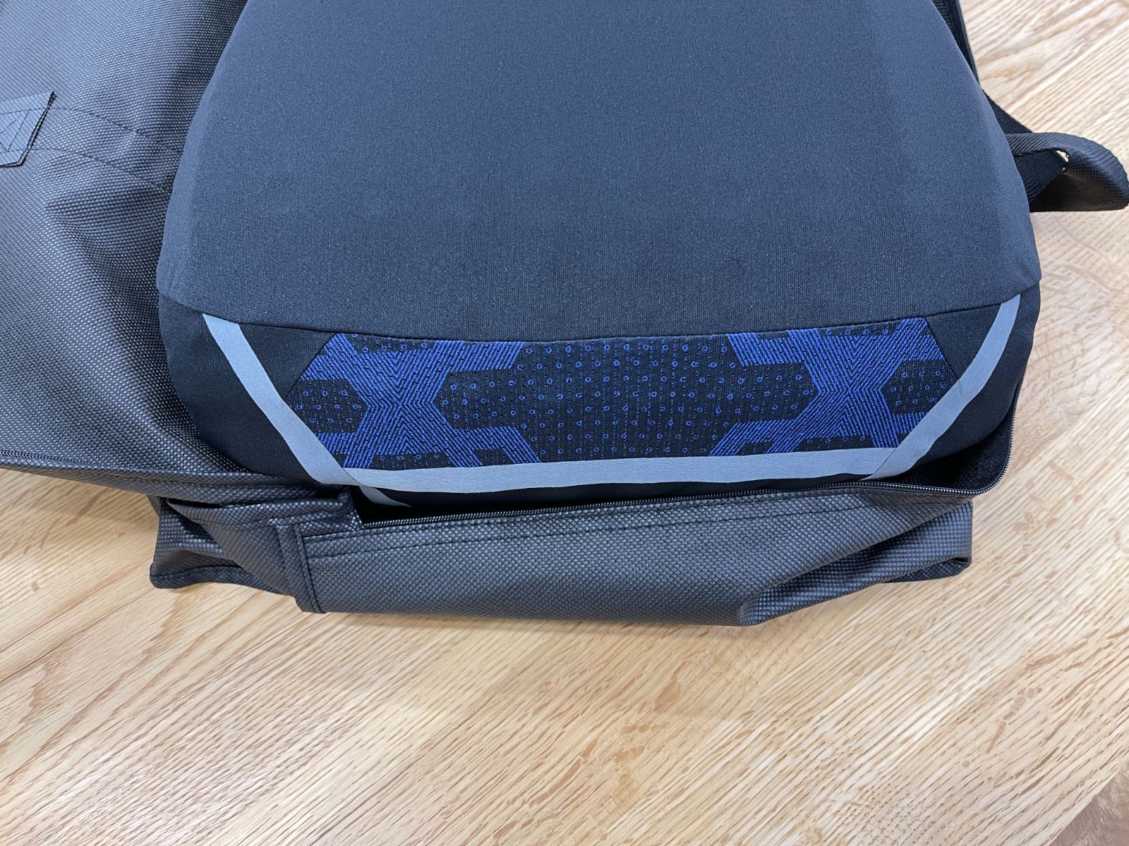 新品】西川 AIR4DX ピロー High EH 9928 5061 ロイヤルブルー - メルカリ