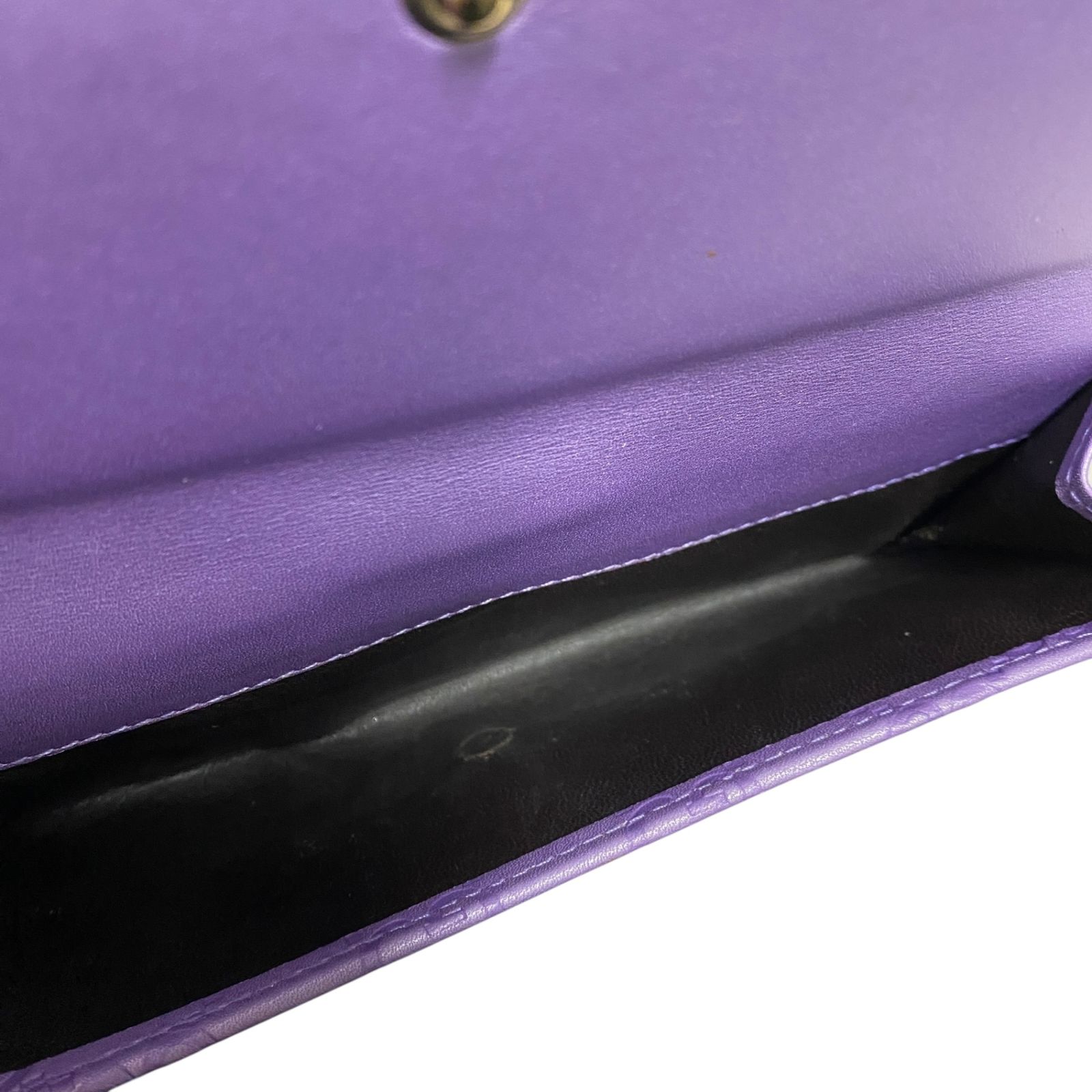 中古品】 GUCCI グッチ 245723 パープル レザー ラブリーハート