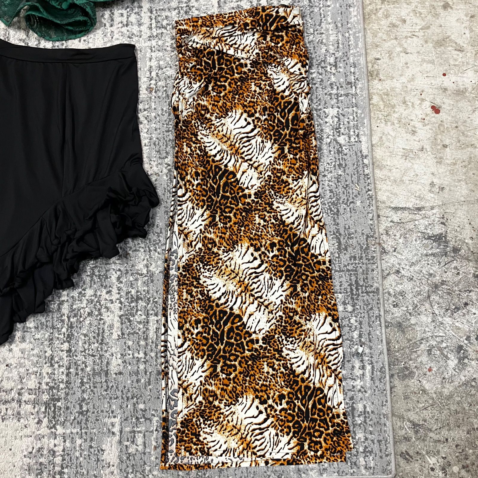げ交渉 ダンス衣装まとめ スカート ラテンダンス ブラック 豹柄 グリーン レギンス