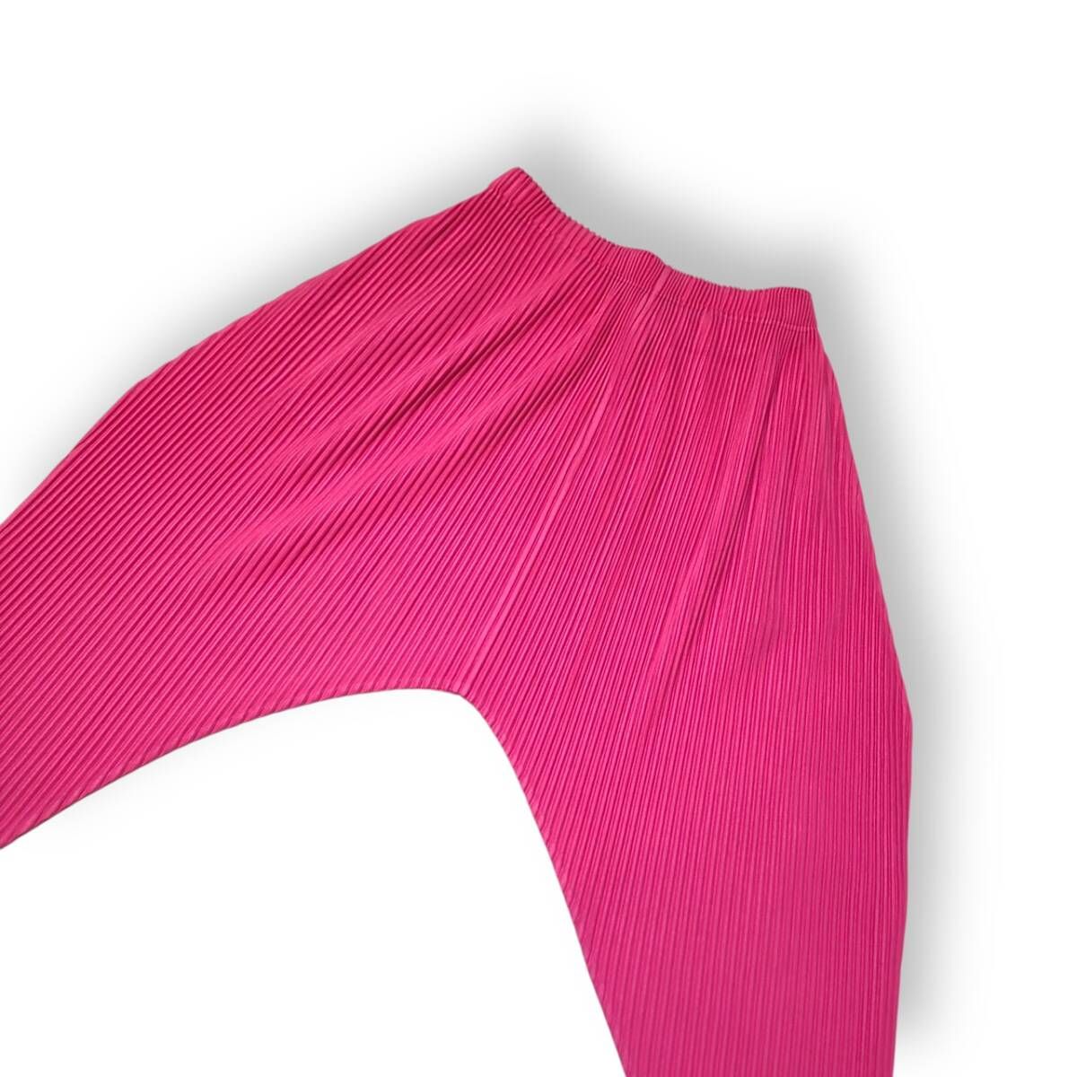 24ss HOMME PLISSE ISSEY MIYAKE パンツ サルエルプリーツパンツ