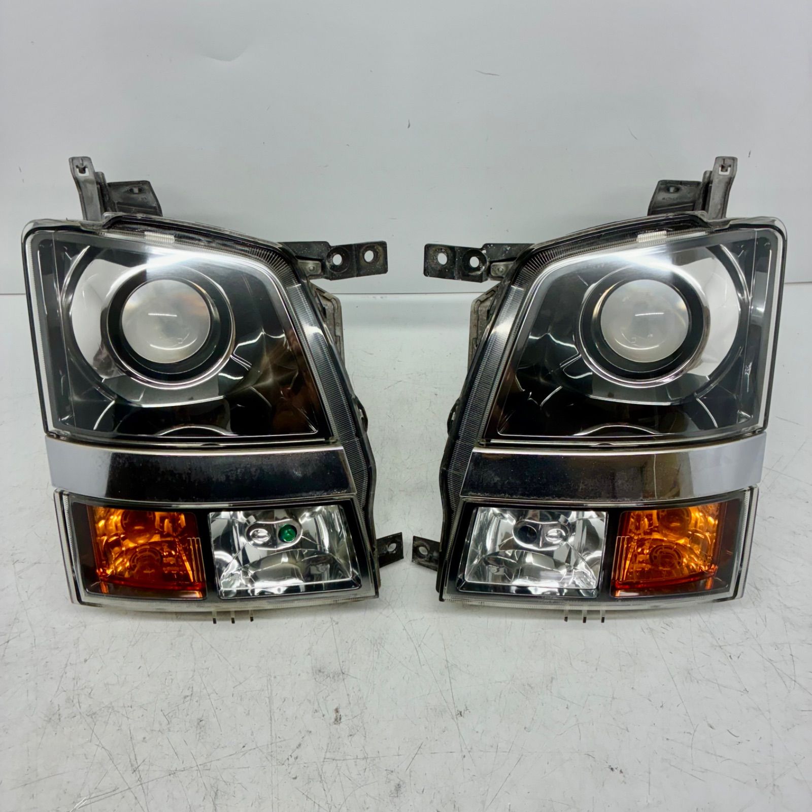 良品【コーティング済】スズキ MH21S MH22S ワゴンR RR ヘッドライト