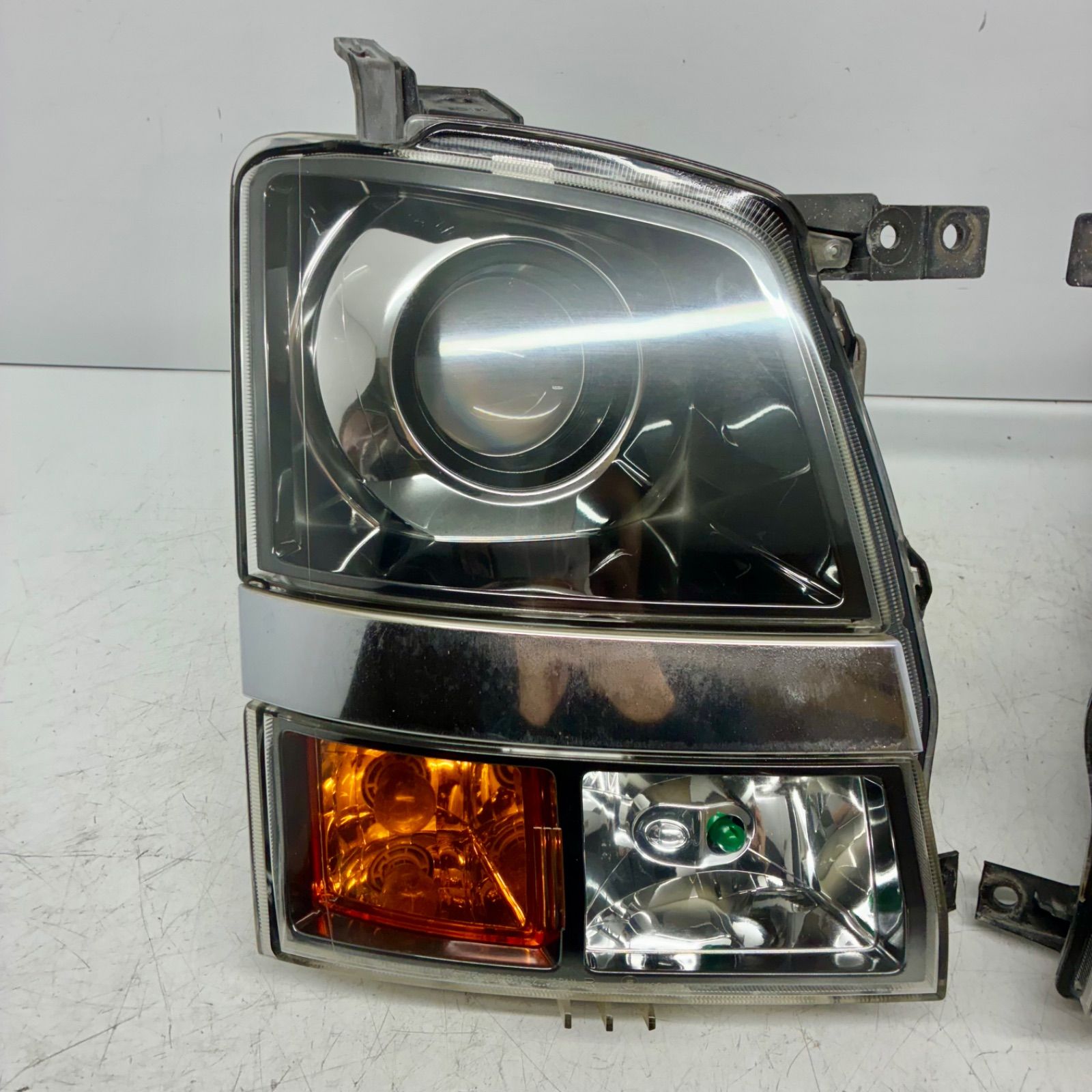 良品【コーティング済】スズキ MH21S MH22S ワゴンR RR ヘッドライト