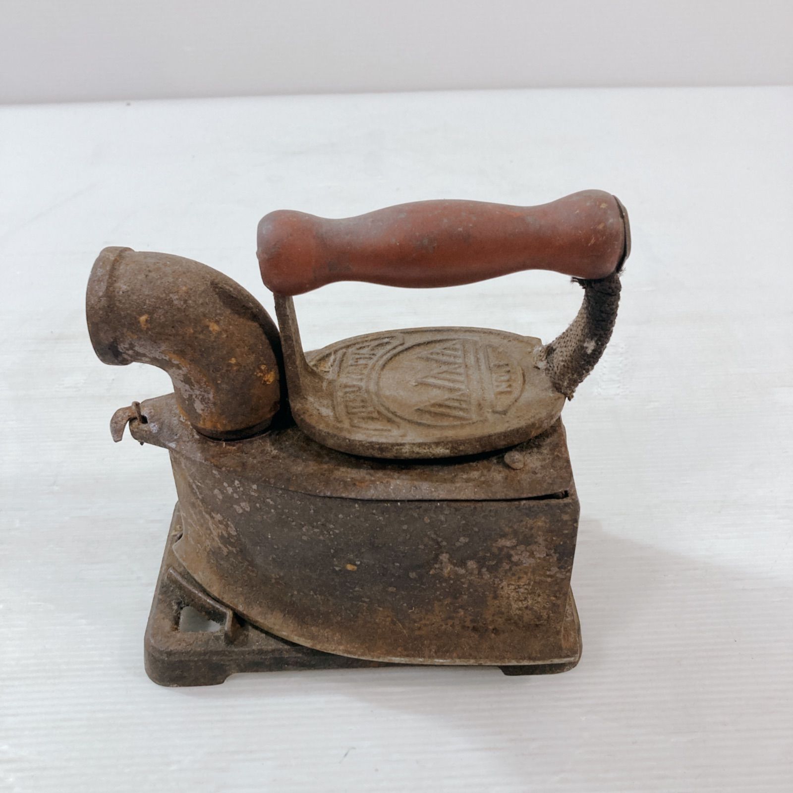 ジャンク品 炭火アイロン アンティーク インテリア レトロ品 アイロン