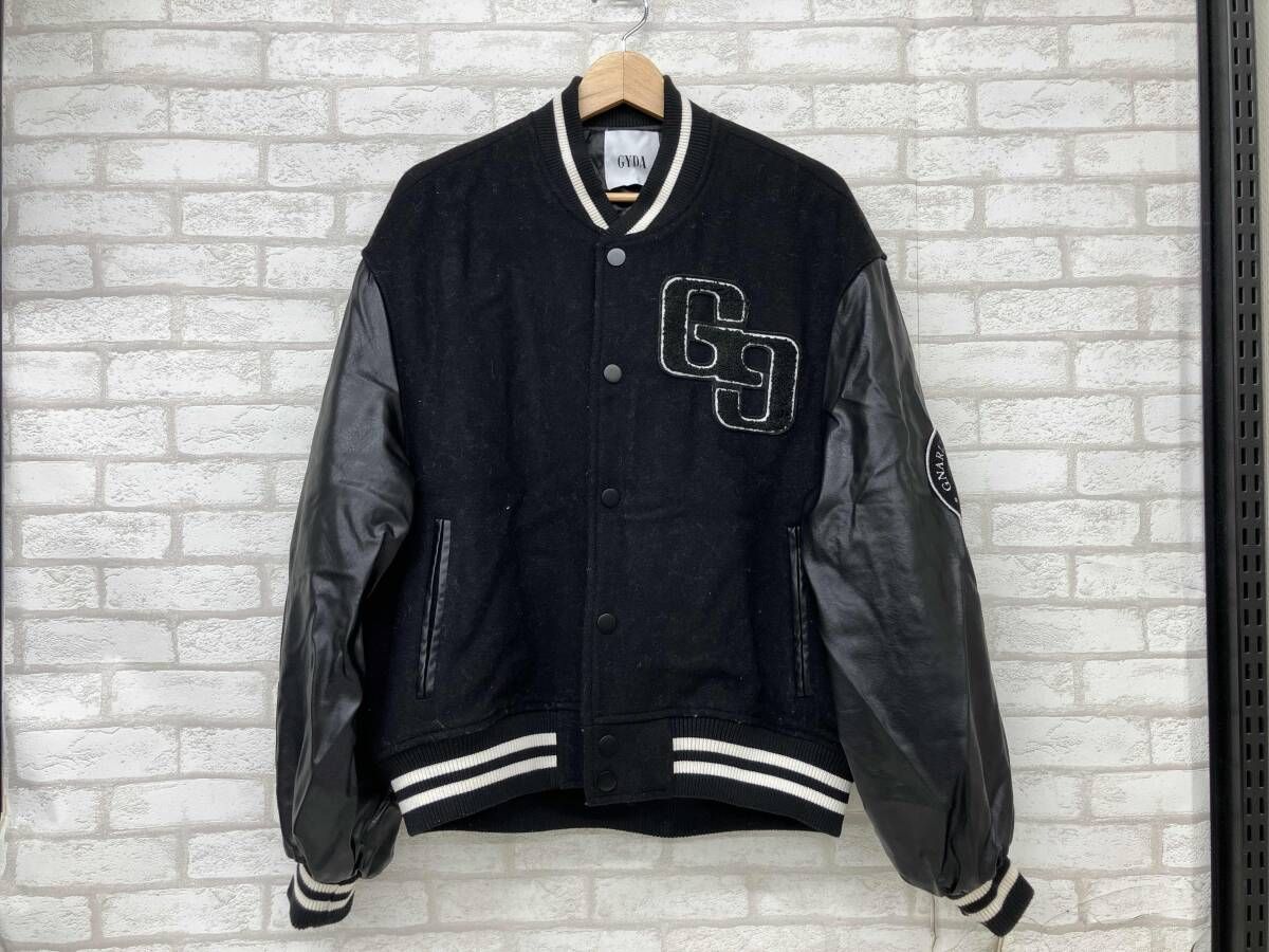 GYDA 072250228101-02 ジェイダ スタジャン ウール ブラック