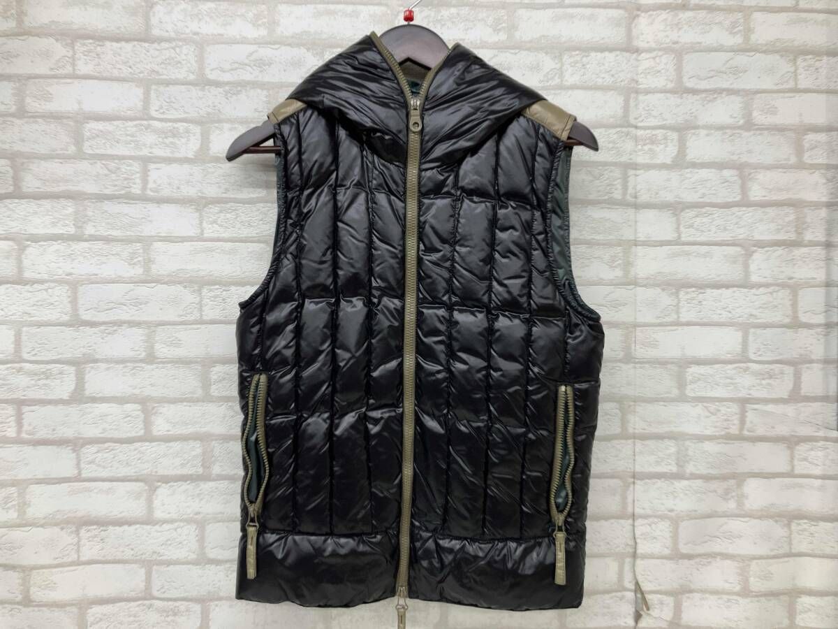 214500-1035 R デュベティカ ダウンベスト ブラック グリーン メンズ サイズ44 インポート