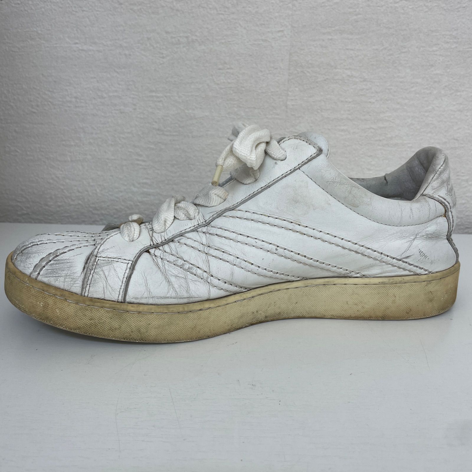 LOUIS VUITTON ルイヴィトン ローカットスニーカー メンズ レザー