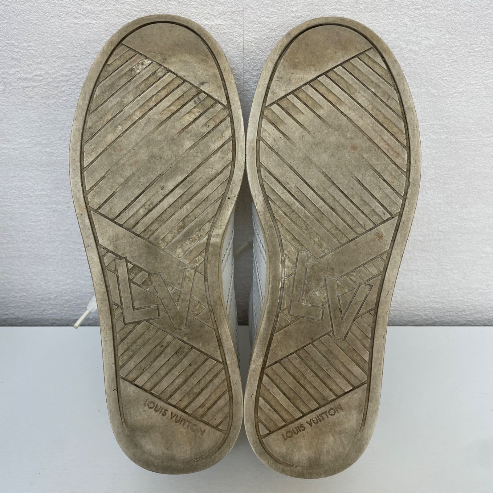 LOUIS VUITTON ルイヴィトン ローカットスニーカー メンズ レザー