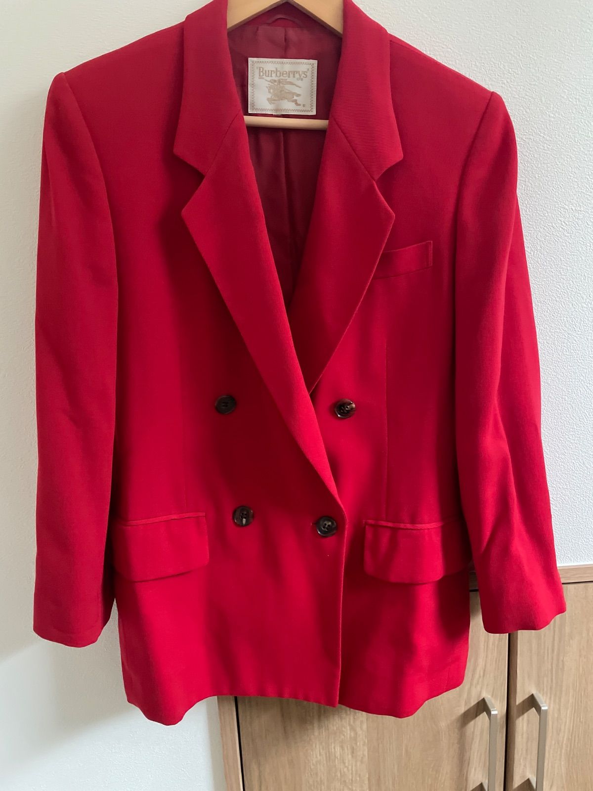 希少　バーバリー　ダブルブレスト　テーラードジャケット　レッド Burberrysバーバリーダブルブレストブレザーレッドジャケット赤 - メルカリ