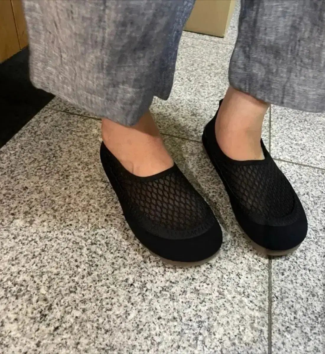 ブラック メッシュ レディース 靴 スリッポン 強姉妹 デーオブラー ドゥナ 輸入靴