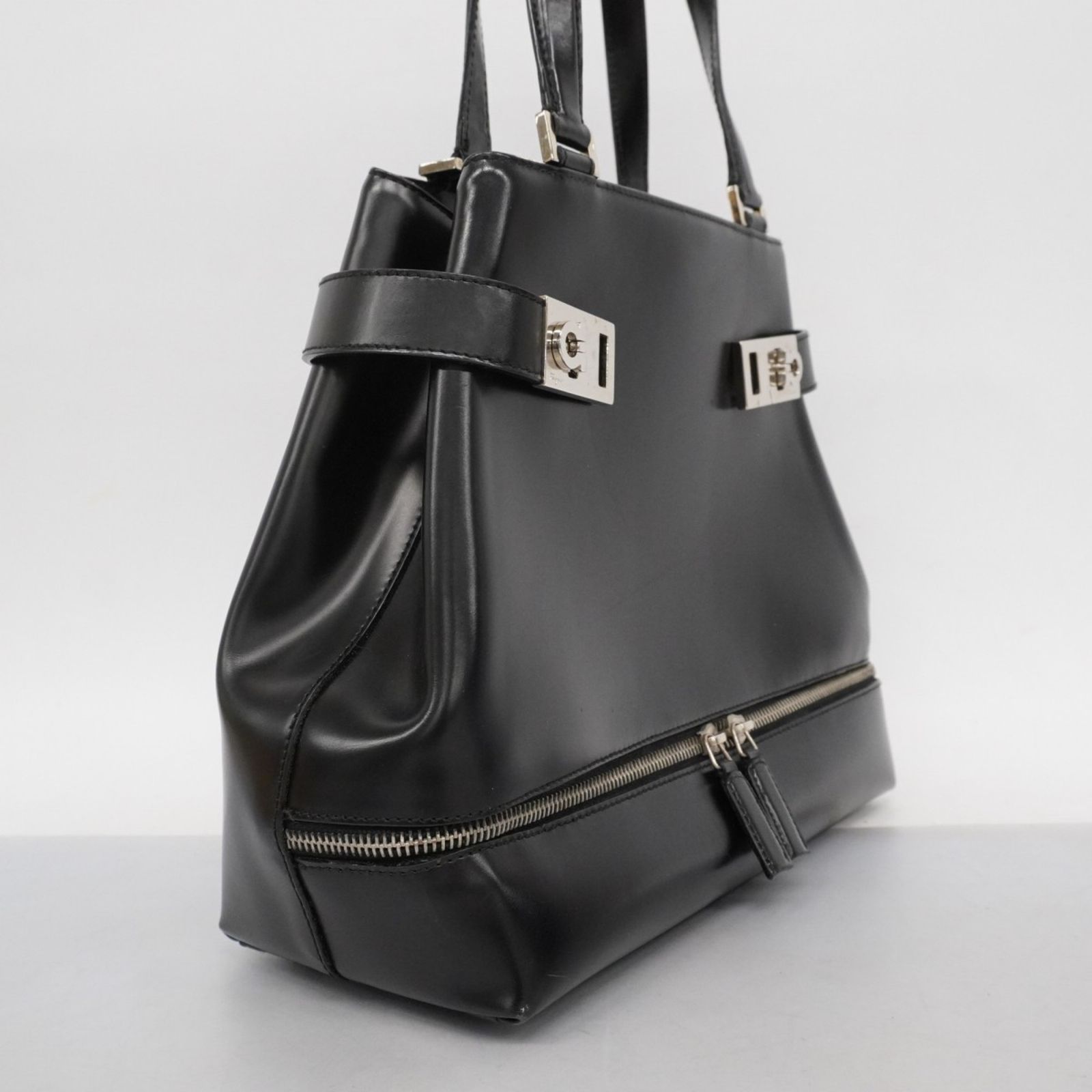 サルヴァトーレ・フェラガモ(Salvatore Ferragamo) サルヴァトーレ