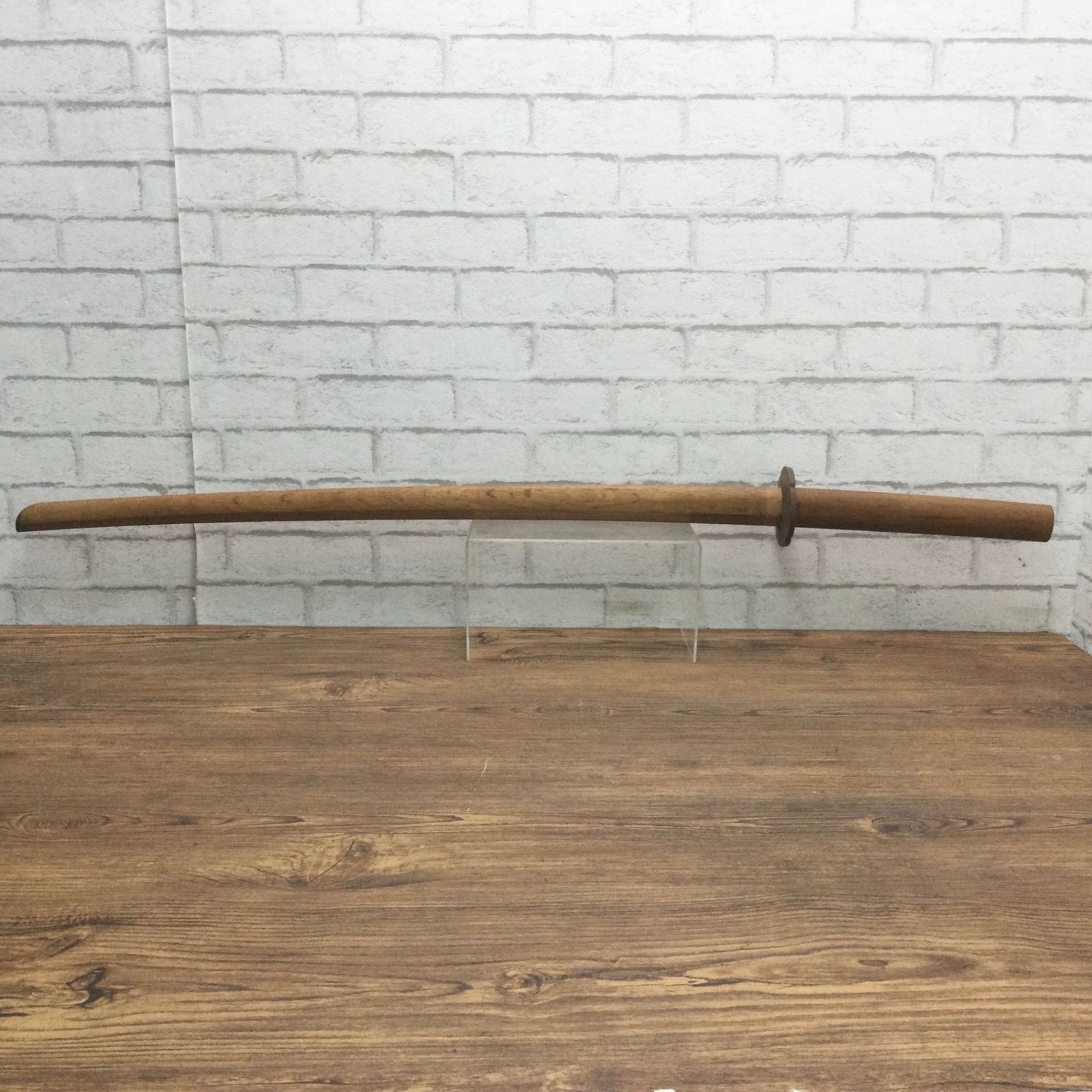 12031 【当時物】赤樫木刀 桜登印 約101cm 490g 純国産優良銘木 鍔付き