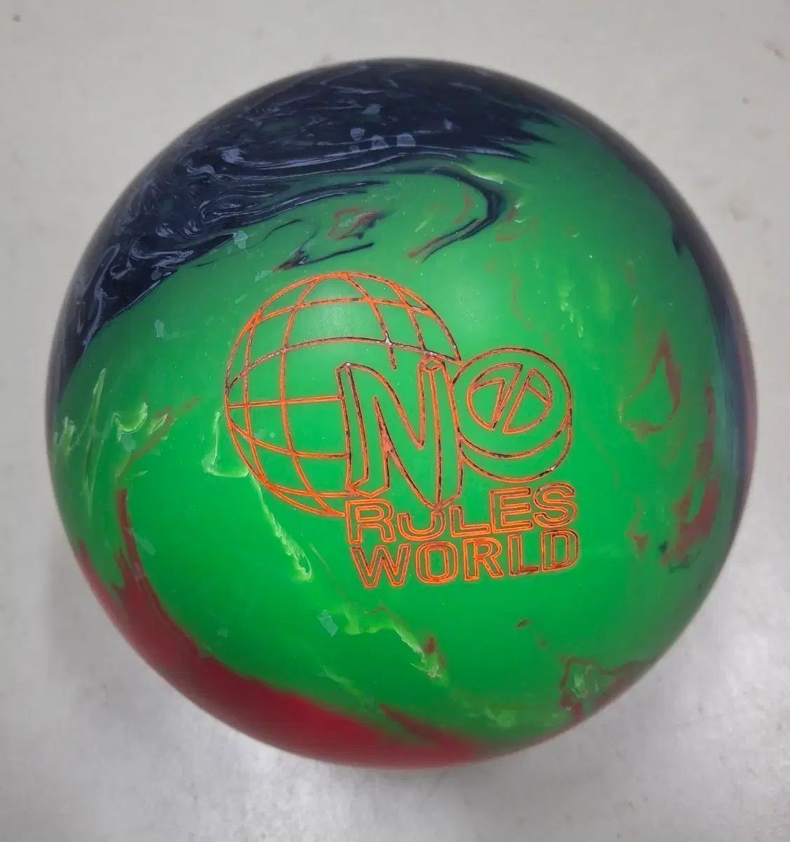 ボーリングボール - No Rules World フックボール 14パウンド A級に復元完了