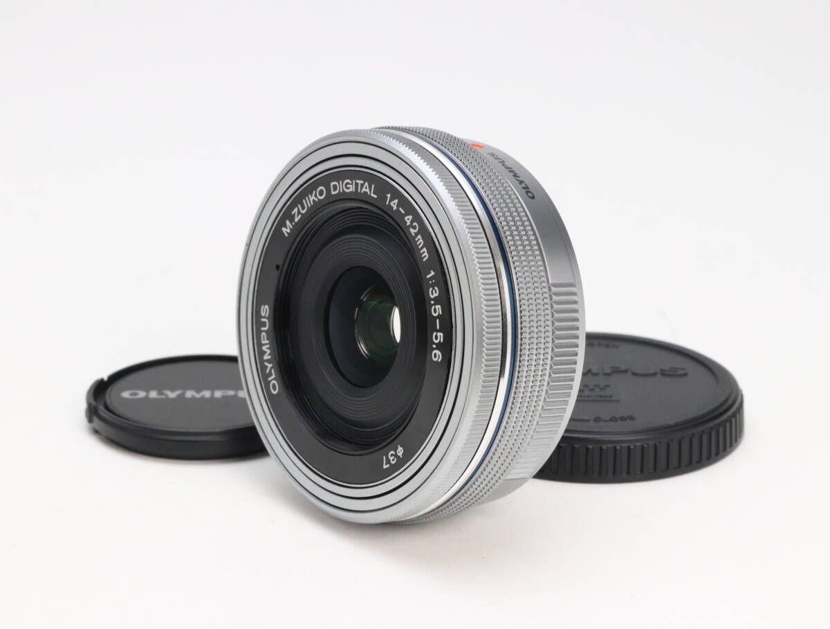 B 並品 OLYMPUS オリンパス M.ZUIKO DIGITAL ED 14-42 mm F 3.5-5.6 EZ シルバー 初期不良 対応 111-181