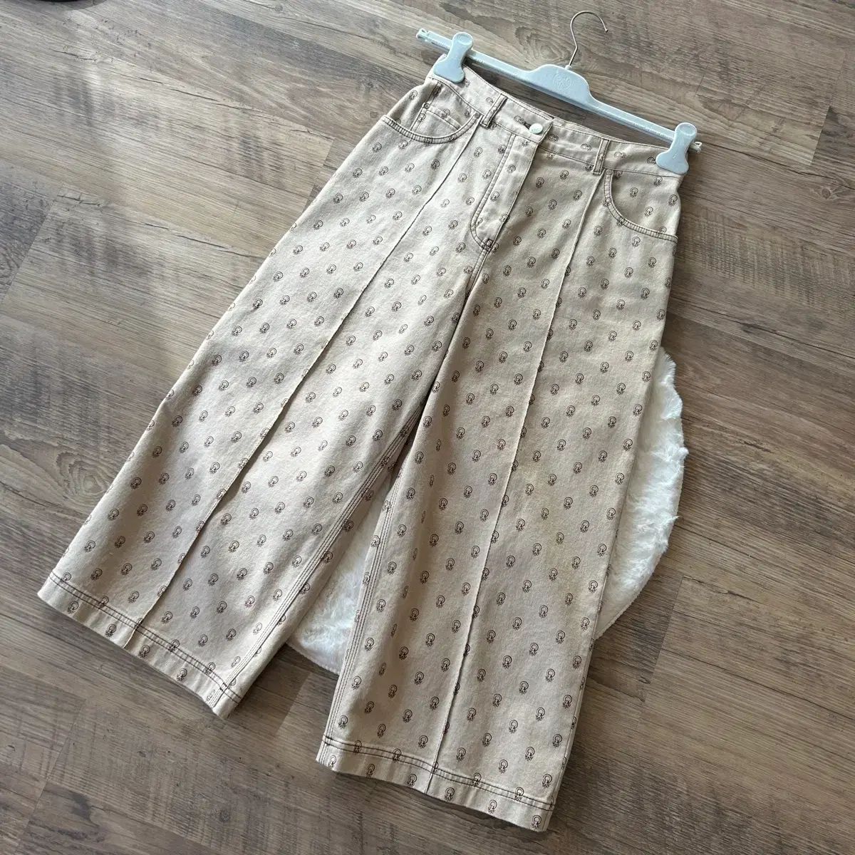 エルメス ホースビット ワイドパンツ