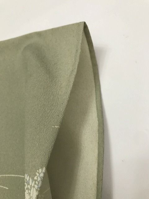 青磁色地に枝花模様