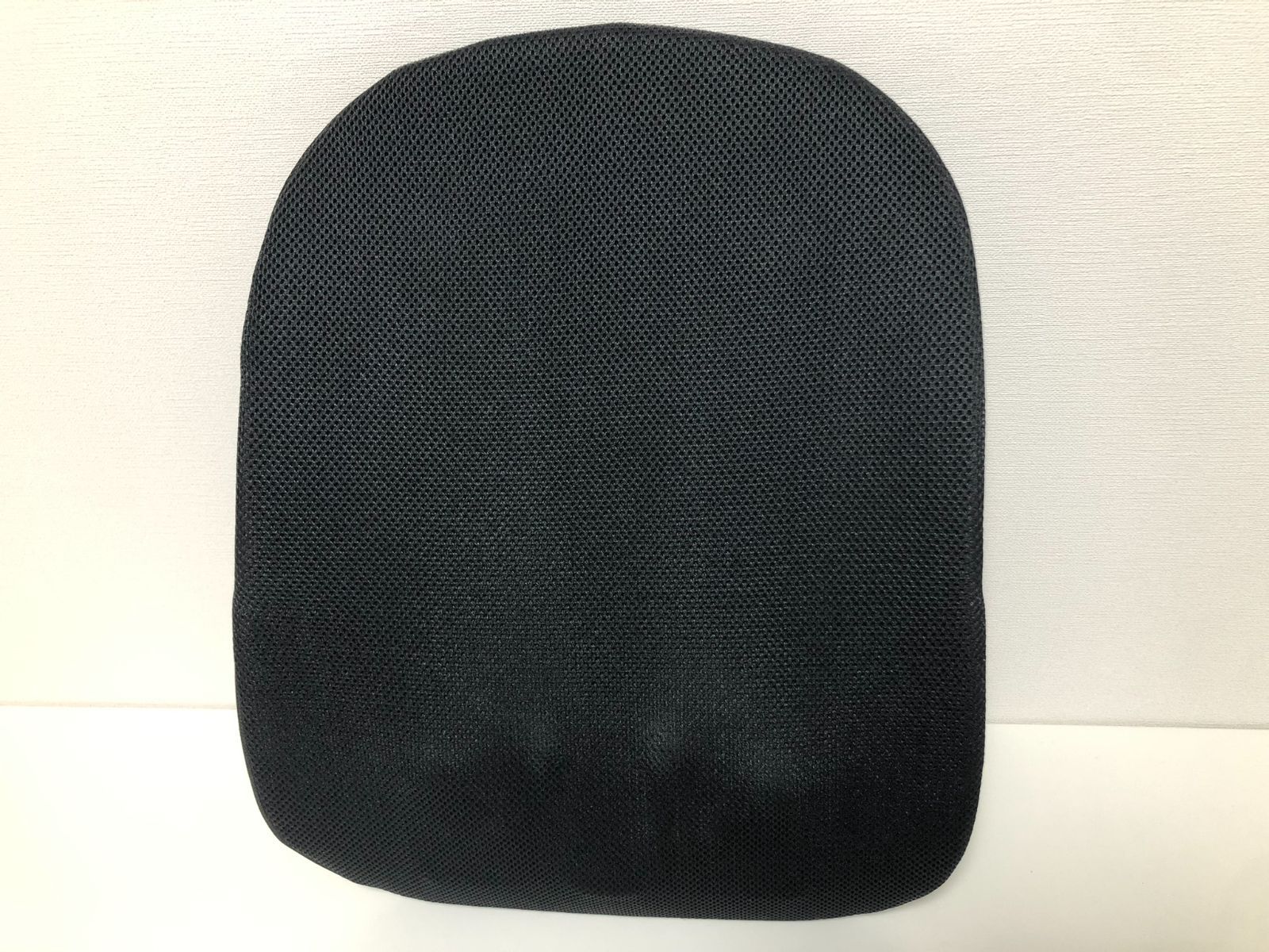 ドウシシャ コードレス薄型背中マッサージャー KSM-2401