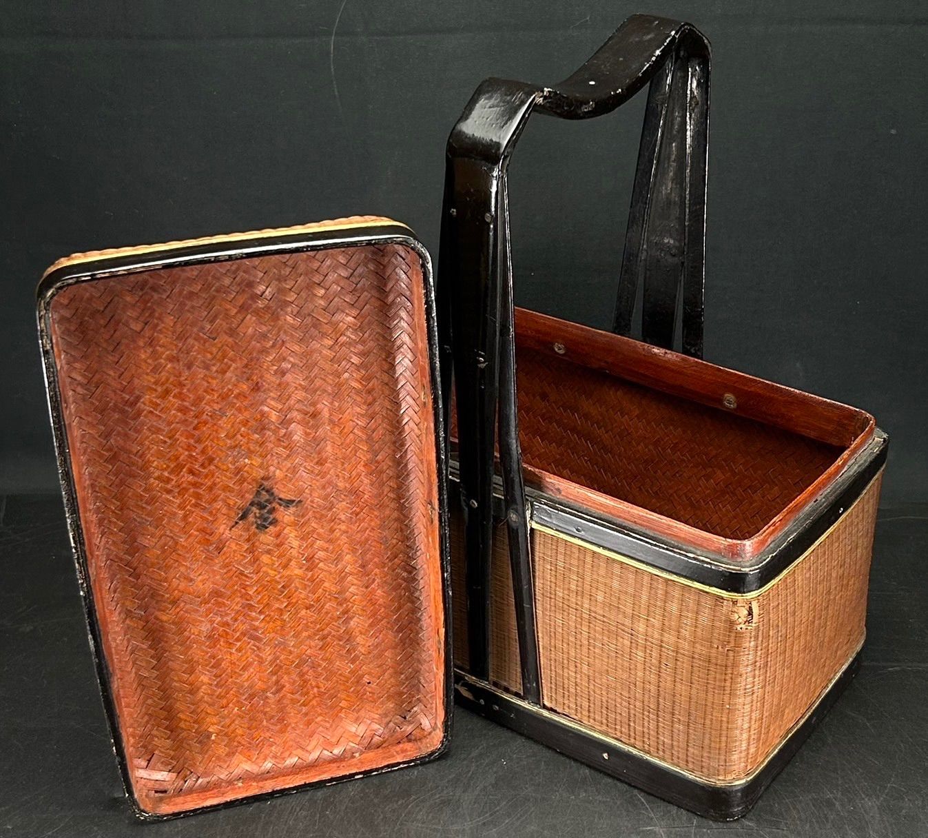  幽玄 提籃 竹製 箱型 黒漆塗 籠 伝統 茶箱 茶道具