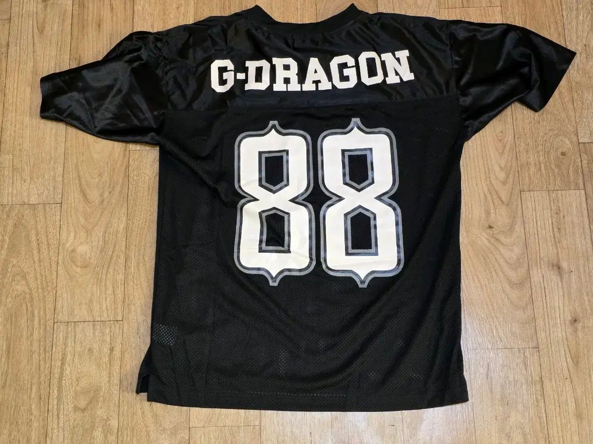 G-DRAGON（ジードラゴン） 88 フットボール Tシャツ - メルカリ