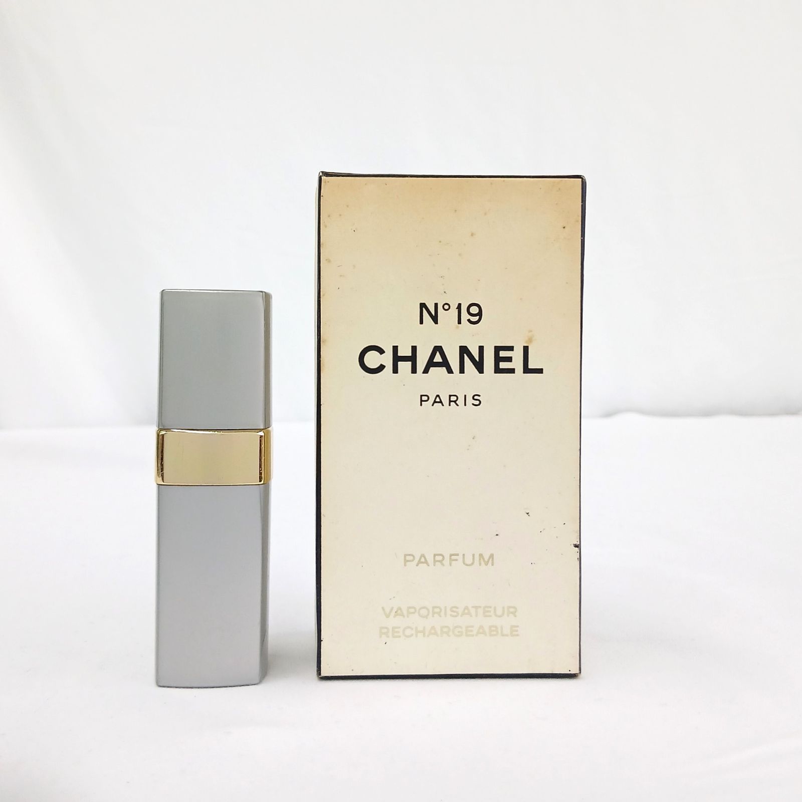 新品　包装美　CHANEL N°19 パルファム 15ml CHANEL シャネル N°19 パルファム 15ml フランス製 - メルカリ