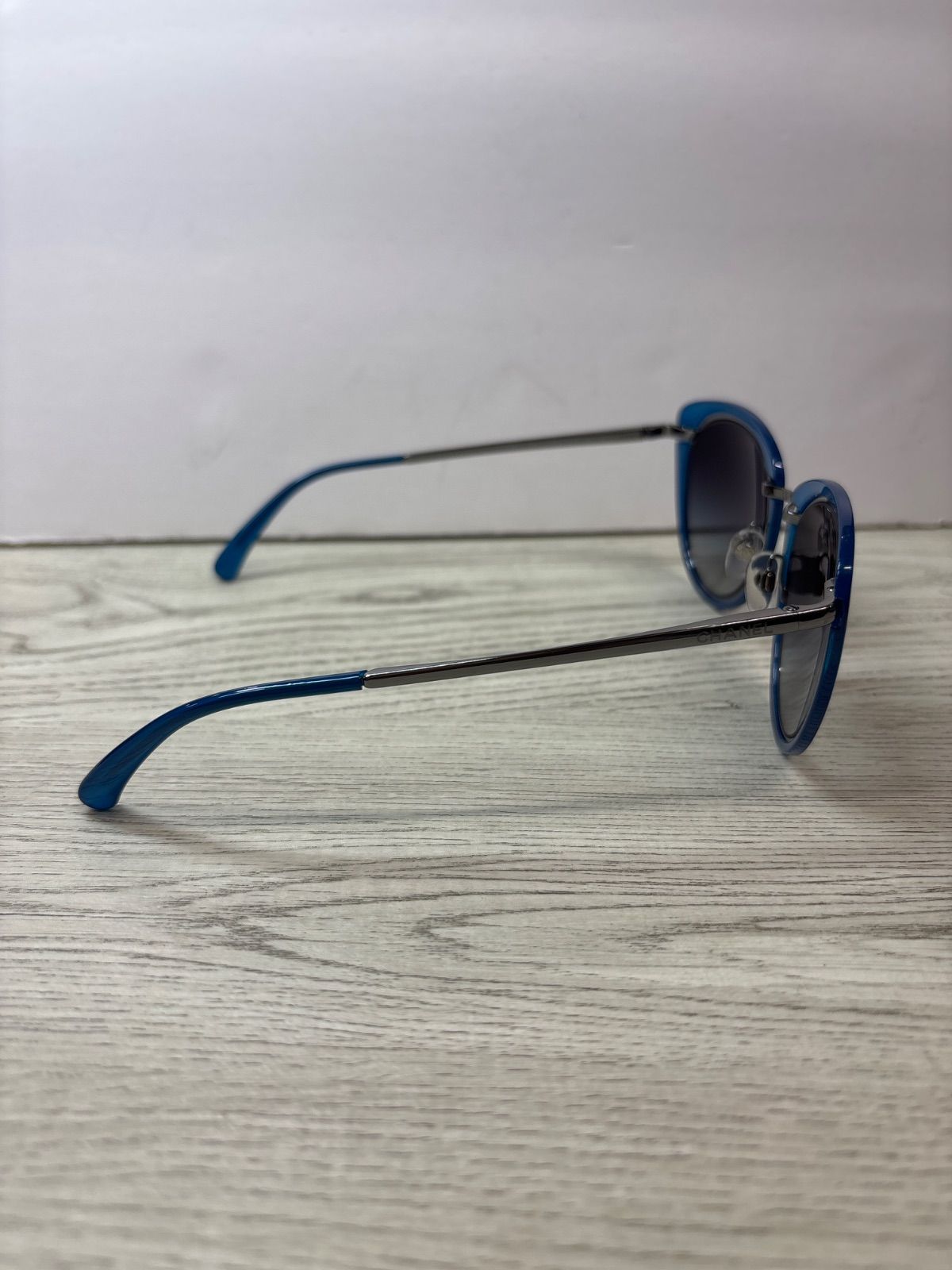 新品未使用CHANELシャネルサングラスCH4202 - メルカリ