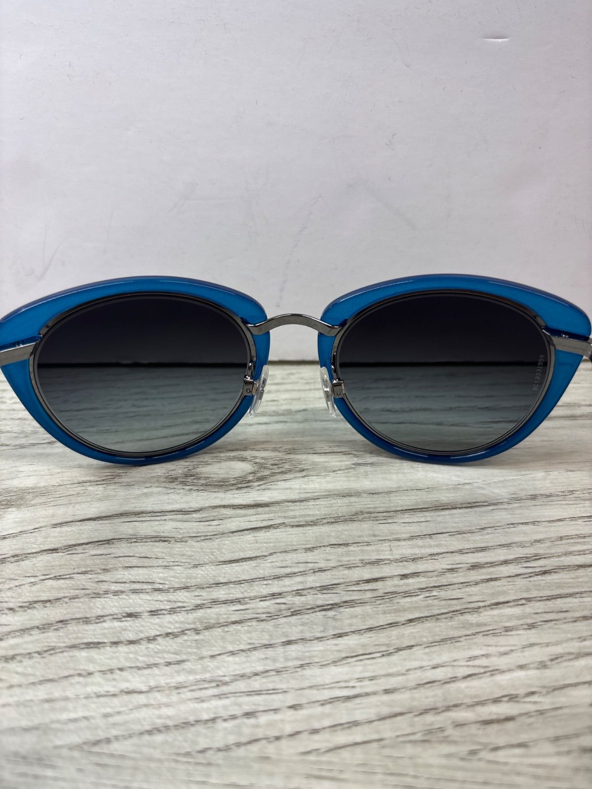 新品未使用CHANELシャネルサングラスCH4202 新品未使用CHANELシャネルサングラスCH4202 - メルカリ