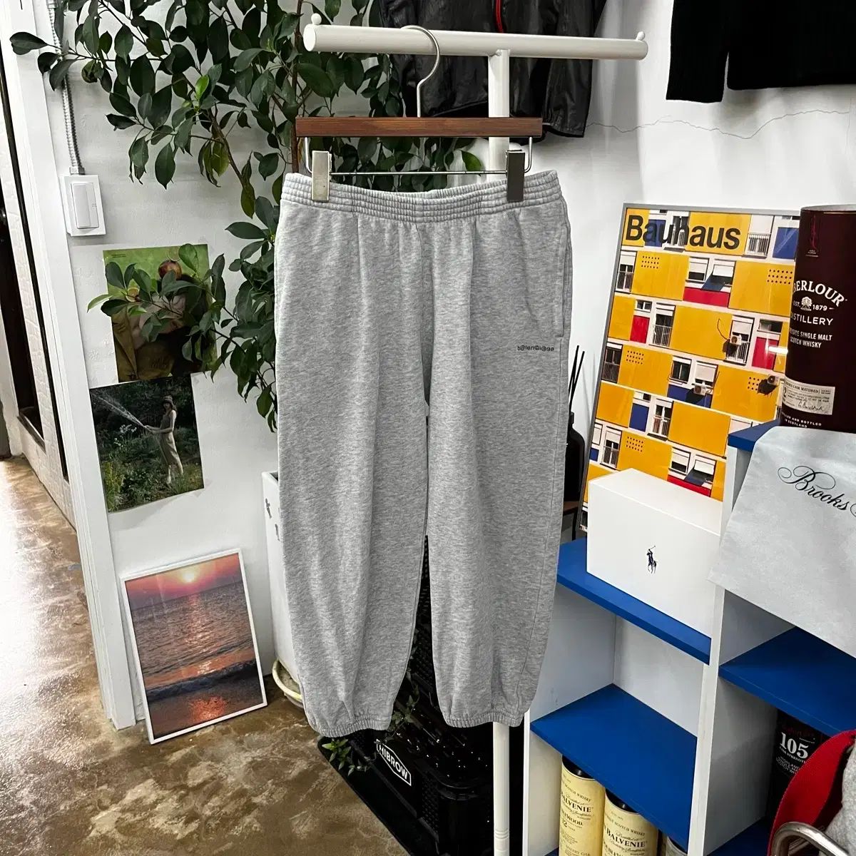 バレンシアガ キッズ ジョガーパンツ 8 y