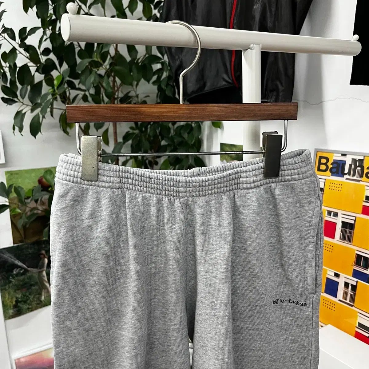 バレンシアガ キッズ ジョガーパンツ 8 y