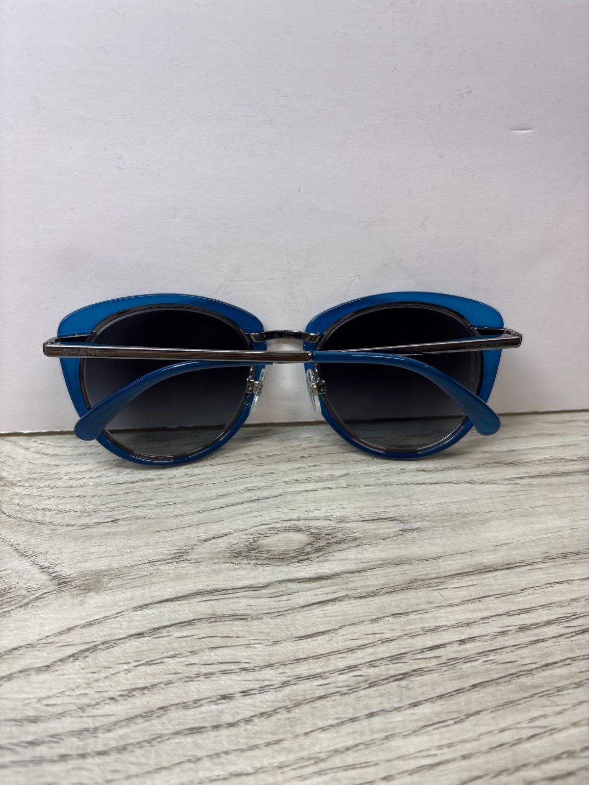 新品未使用CHANELシャネルサングラスCH4202 新品未使用CHANELシャネルサングラスCH4202 - メルカリ