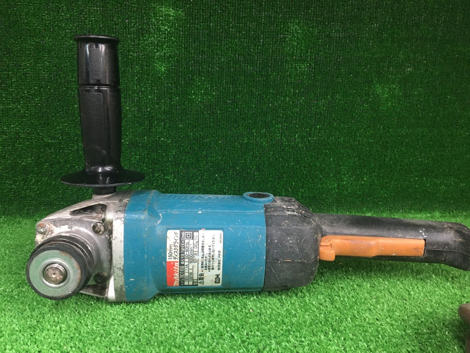品 0906 makita 150 mmディスクグラインダ 9016 B