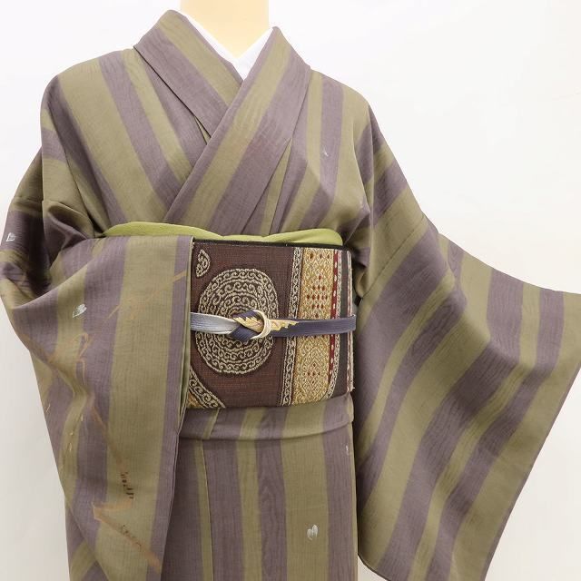 物語の幕開けを告げる桜 訪問着