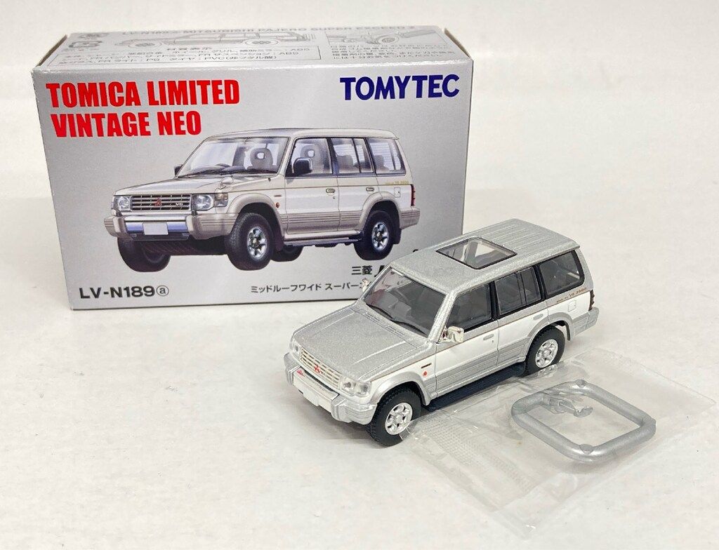 トミーテック TOMICA LIMITED VINTAGE NEO 三菱 パジェロ ミッドルーフ
