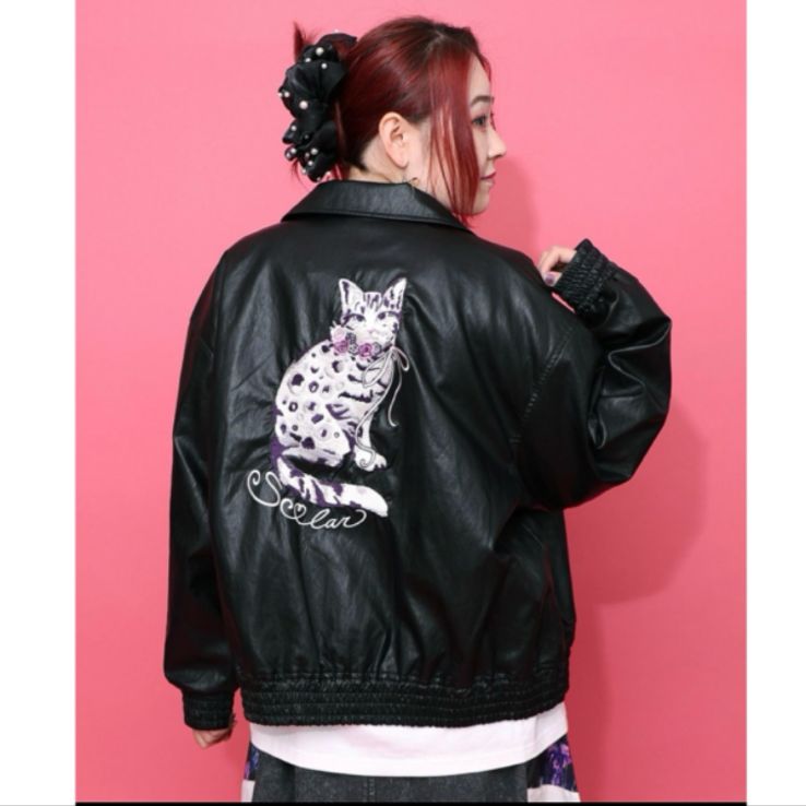 Scolar ネコ刺繍フェイクレザー×裏地ブルゾン アウトレット ScoLar