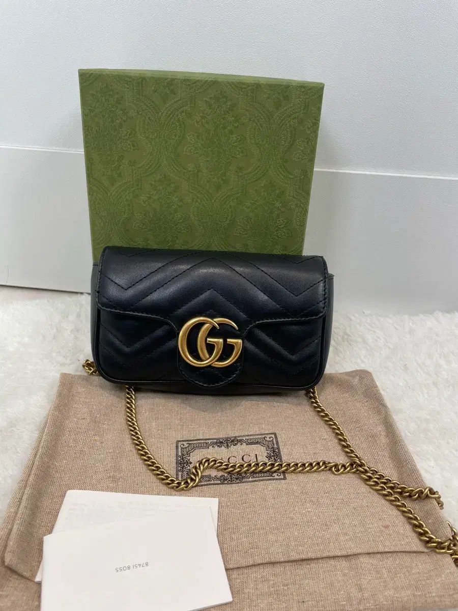 グッチ マーモント ミニ チェーンバッグ ブラック フルセット