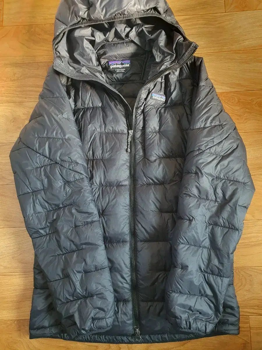 パタゴニア マクロパフ フーディー ブラック S