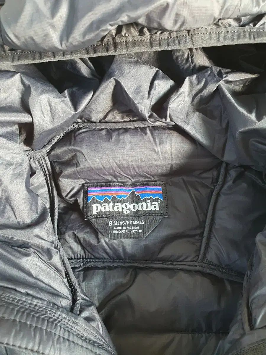 パタゴニア マクロパフ フーディー ブラック S