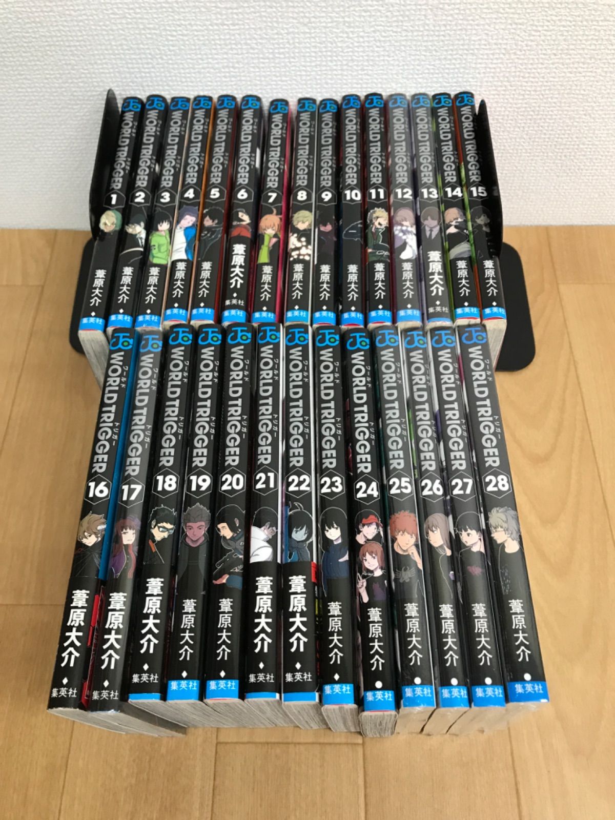 ☆【未開封4冊】ワールドトリガー 1～28巻 全巻コミックセット《HO03D