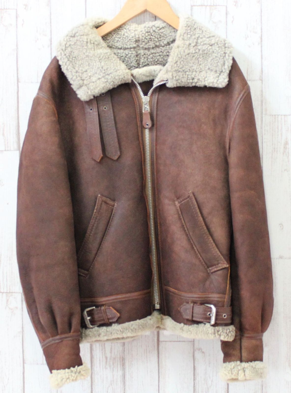 中古品】AVIREX ムートンジャケット ブラウン AC-17755 B-3 33H5595