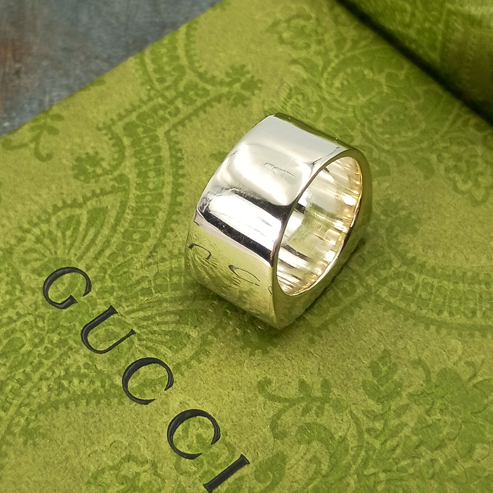 OLDGUCCIグッチ　イタリア製ITALY　シグネット印台リングシルバー925 GUCCI グッチ シグネット リング 10号 指輪 レディース シルバー925