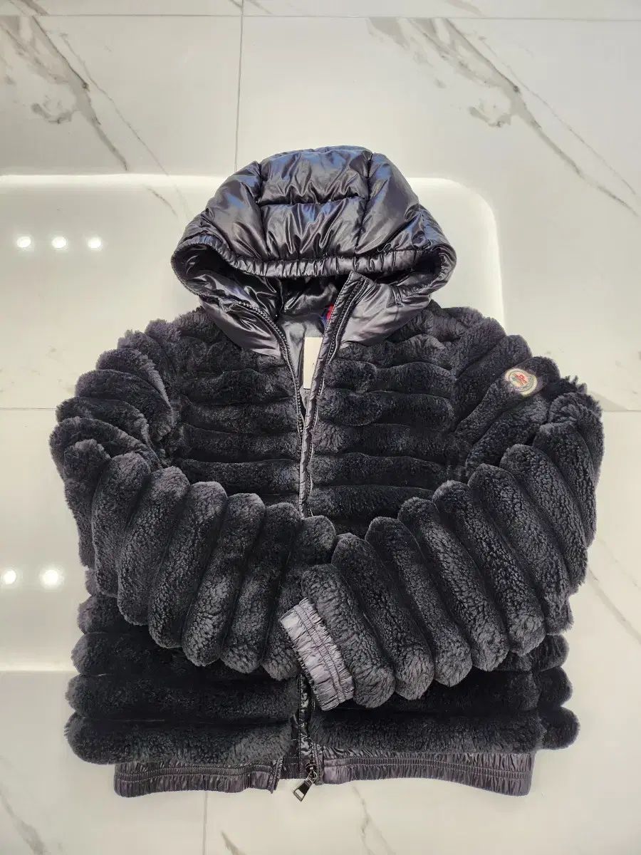  モンクレール WHO フード ファー ダウン ブラック 12 A その他 ジャケット ブルゾン