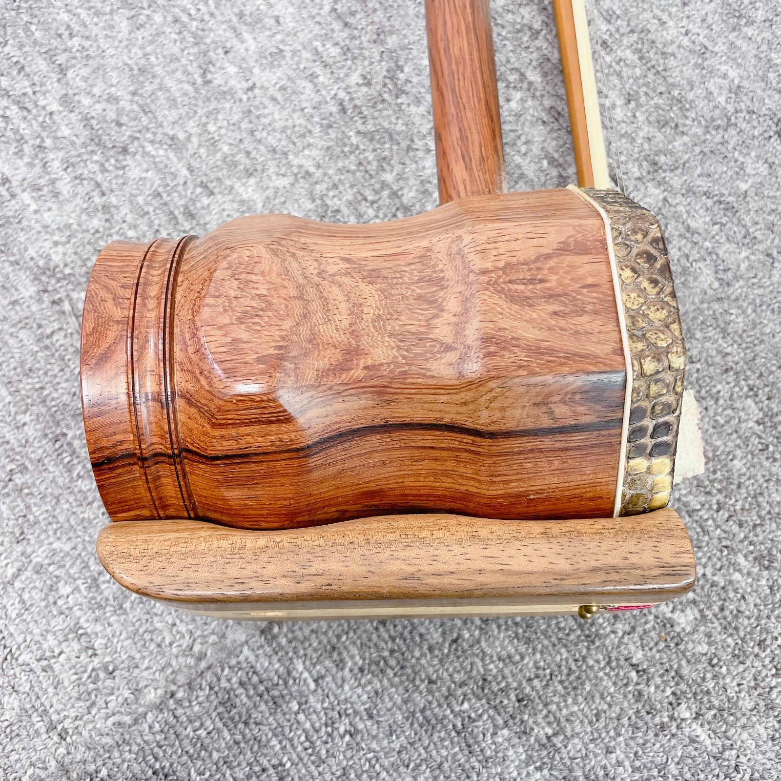 上海 二胡 中國 民謡楽器 - メルカリ