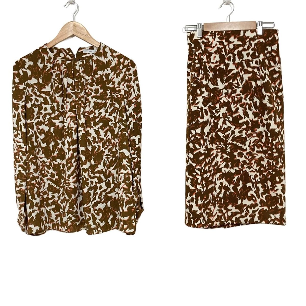 wb ダブリュービー スカートセットアップ レディース アイボリー ダークブラウン オレンジ