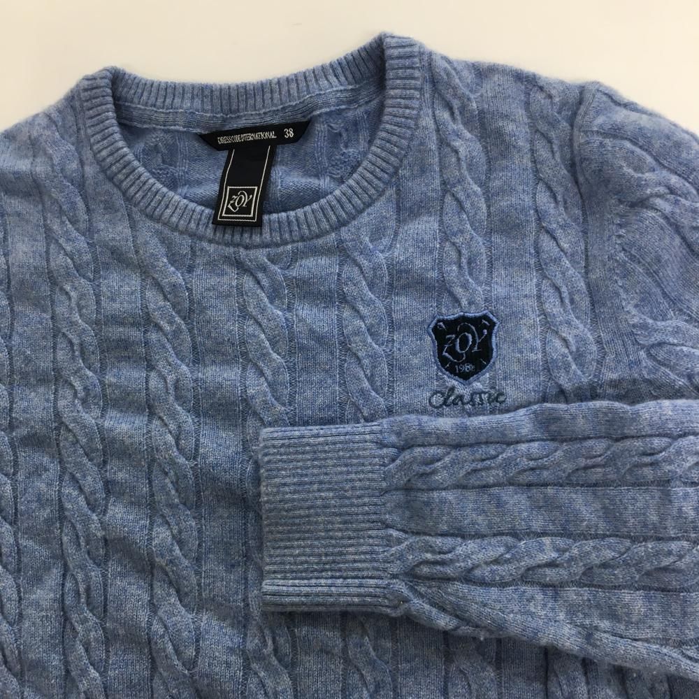 美品】ゾーイ セーター ライトブルー ケーブル編み カシミヤ ニット 袖
