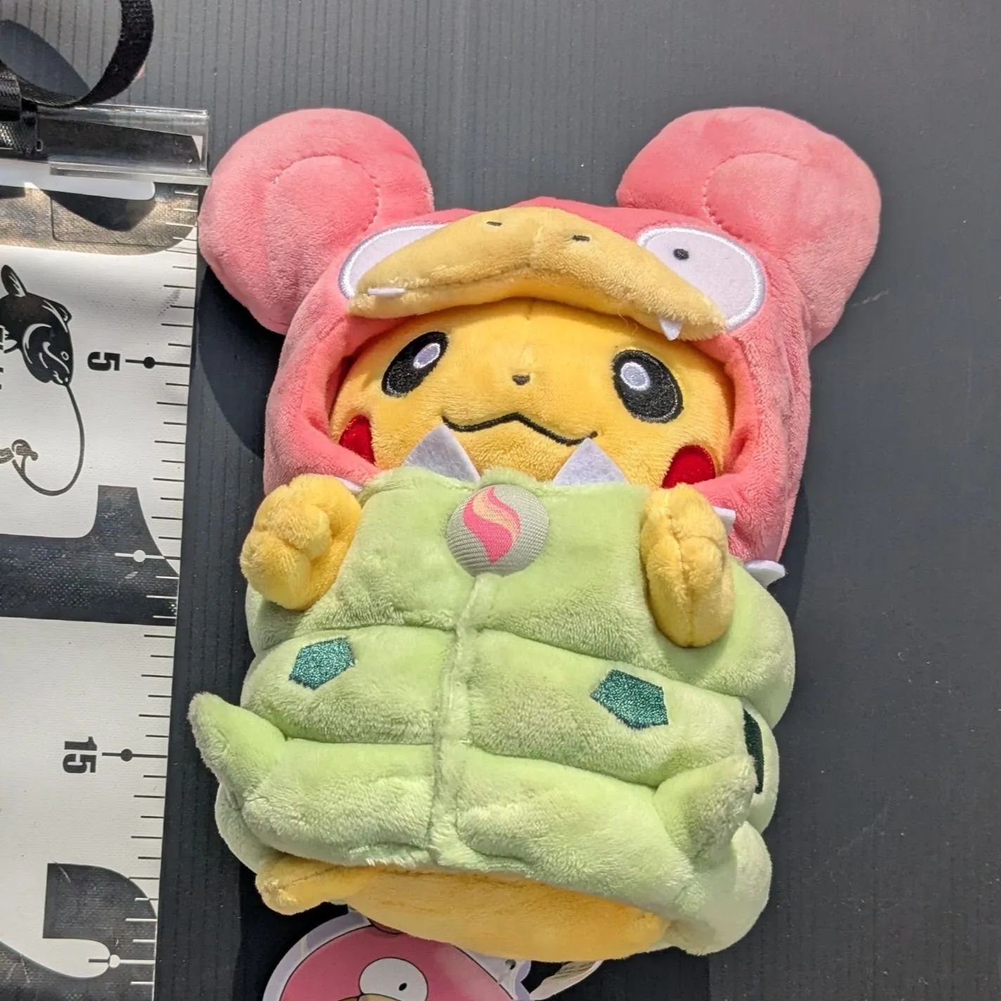 ピカチュウ # ぬいぐるみ #メガヤドランのポンチョ #ピカチュウ