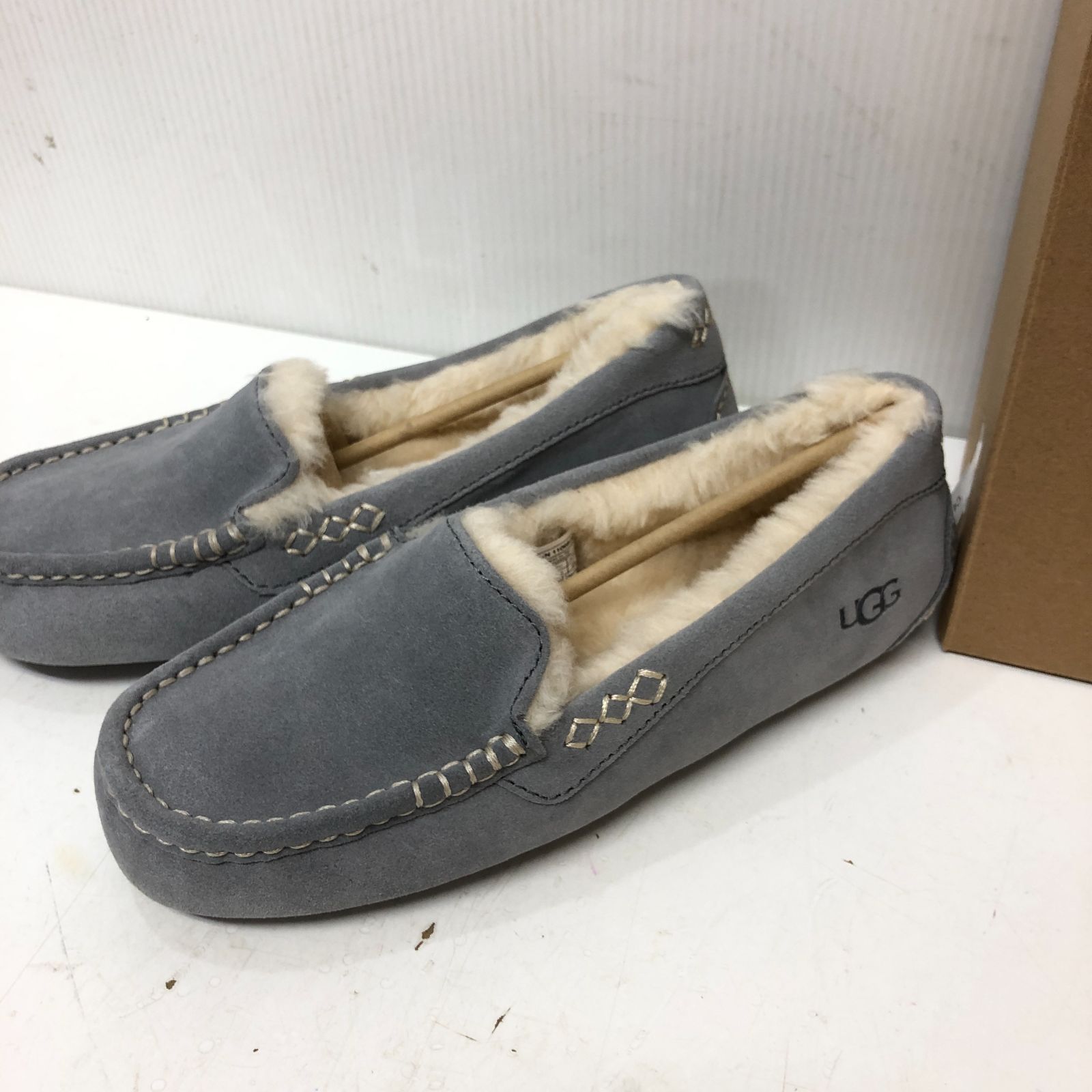 C 410 UGG アグ モカシン レディース アンスレー 1106878 GRY 25 cm