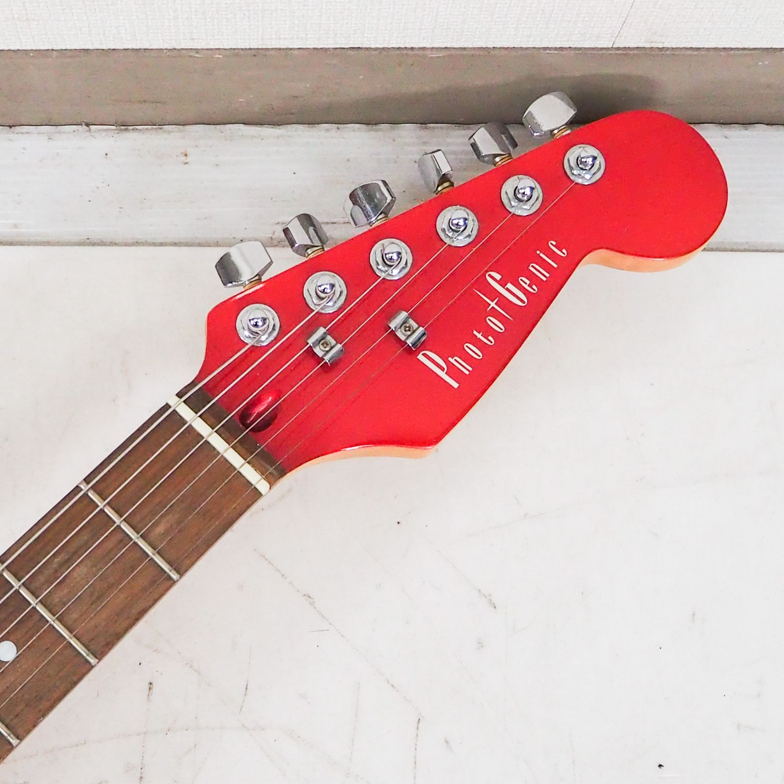 CO5218 Photogenic フォトジェニック ストラトタイプ エレキギター 赤