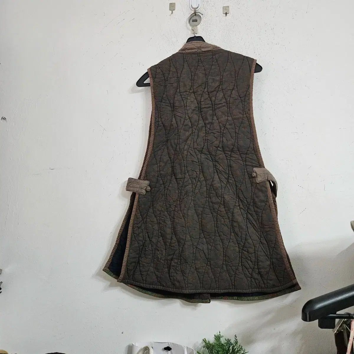 ヴィンテージ キルティング ベスト ブラウン ベスト - メルカリ