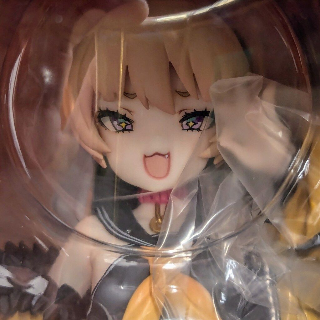 ミメヨイ/東京フィギュア バッチ - メルカリ