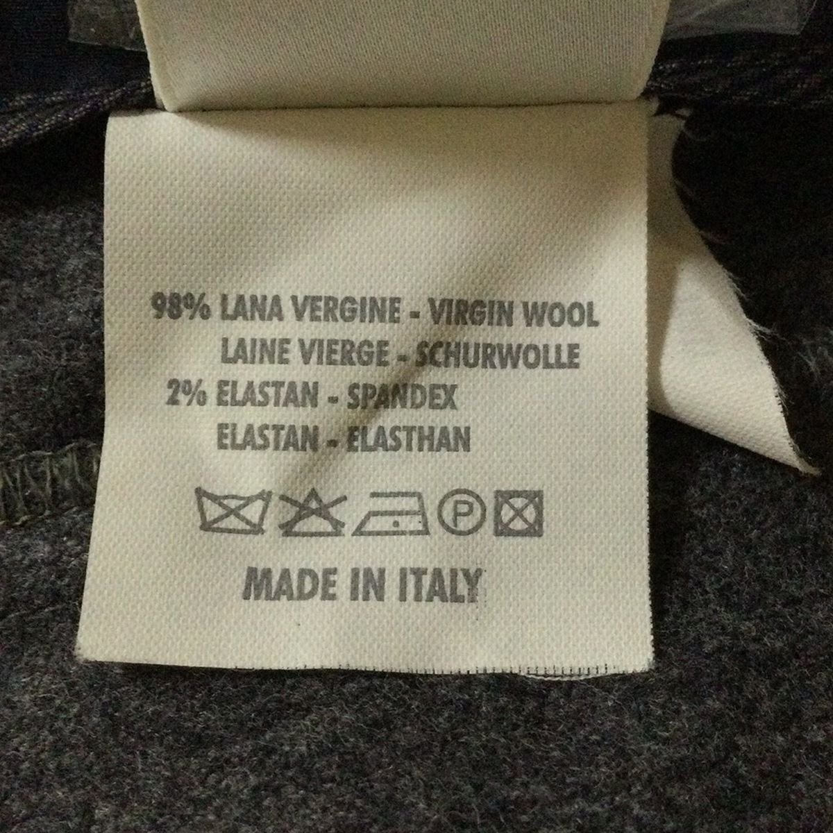 ブルネロクチネリ ショートパンツ