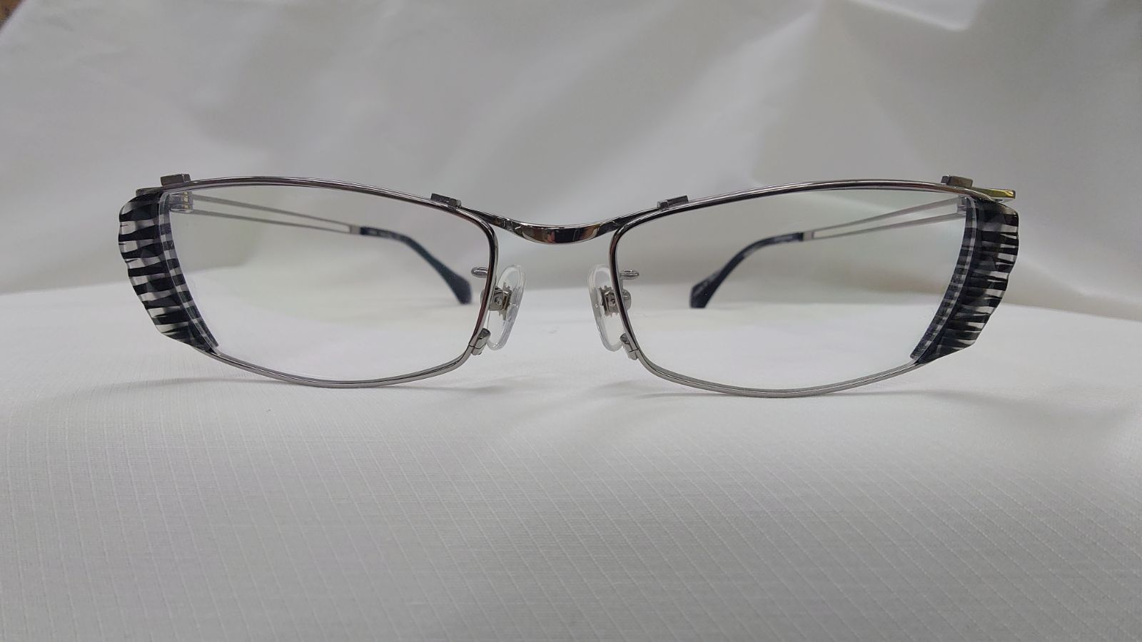 less than human レスザンヒューマン colle 52-1010